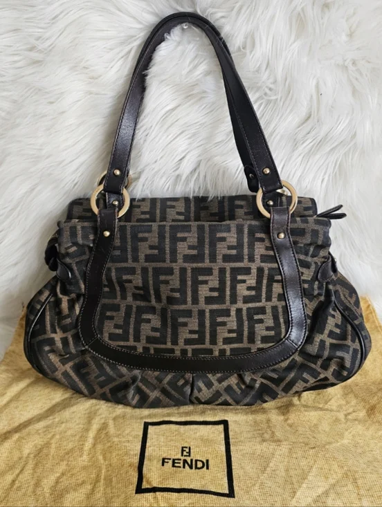 🤎 Fendi Zucca Tote - Picture 2 of 10